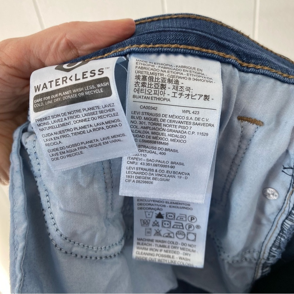 Levi's Women's Classic Bootcut Jeans Blue Stretch Size 24W Cotton Blend New - Picture 13 of 15